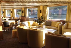 CroisiEurope MS Vasco de Gama Interior Lounge Bar 7.jpg
